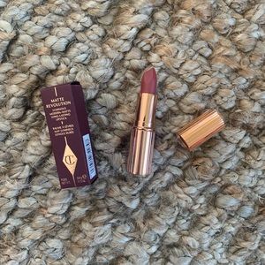 Charlotte Tilbury lipstick in “super sexy” NEW